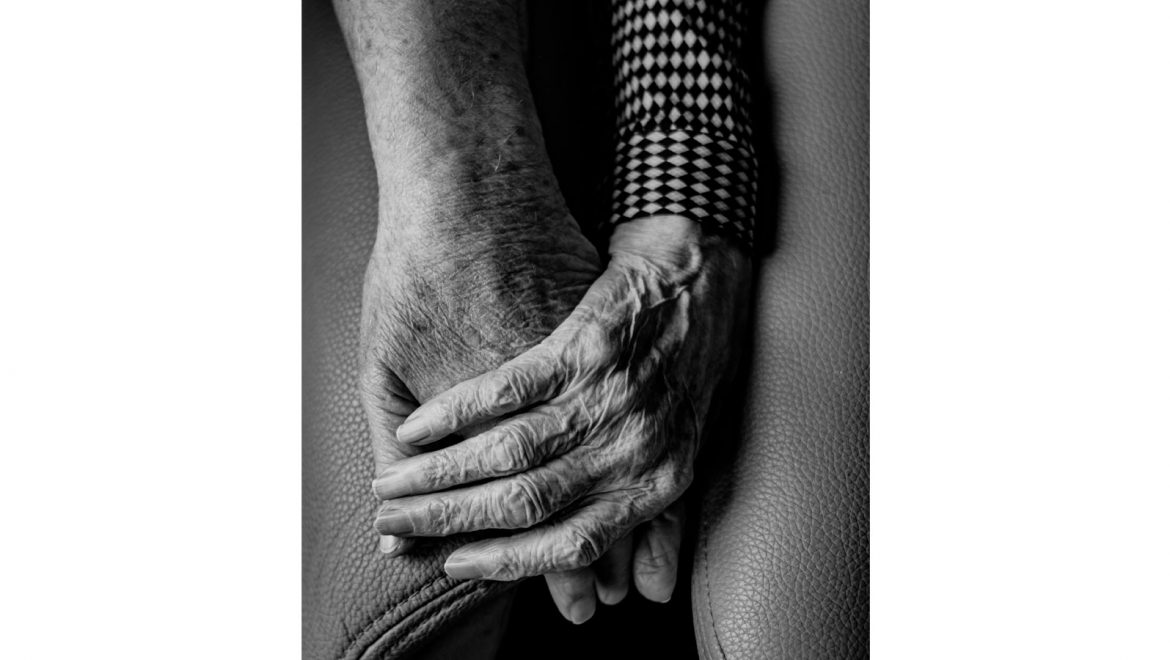 old-people-hands